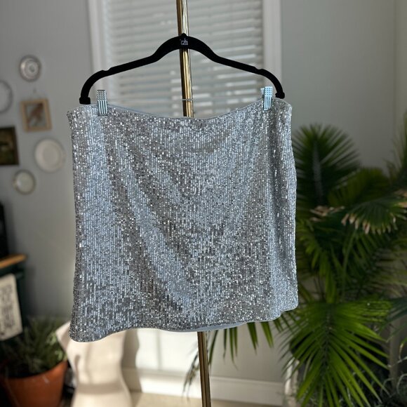 Express Silver Sequin Mini Skirt Sz XL - Picture 4 of 10